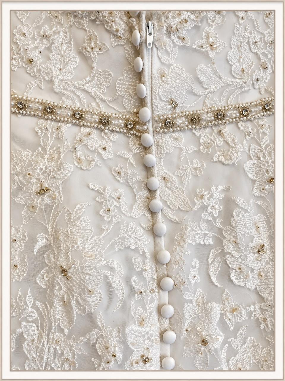 Wedding gown full front view with sweetheart neckline